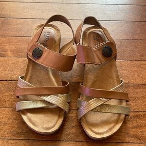 Eurosoft by Sofft Renae  wedge sandals size 6